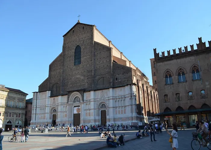 Sunny Coastal Apartment Apartment